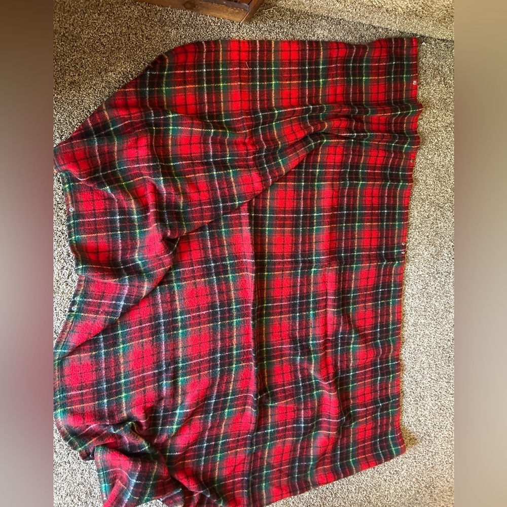Tennessee Woolen Mills Wearable Blanket Wrap Snap Plaid Stadium Robe Snuggle USA - Picture 5 of 13
